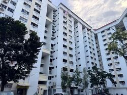 SUN PLAZA GARDENS (D18), Shop House #532104141